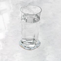 زیر لیوانی طرح شادی یعنی