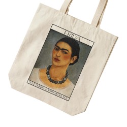 تت بگ متقال طرح خودنگار با گردنبند از فریدا