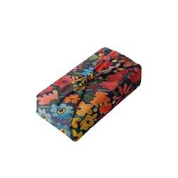 کادوپیچ پارچه‌ ای طرح گل های قرمز