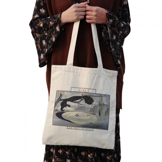 تت بگ متقال طرح معمای هیتلر از دالی