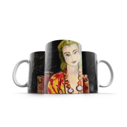 ماگ طرح زنی نشسته جلوی پس زمینه مشکی از ماتیس