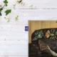کادوپیچ پارچه‌ ای طرح اولگا روی صندلی راحتی از پیکاسو