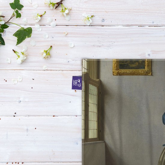کادوپیچ پارچه‌ ای طرح زن ایستاده پشت ساز ویرژینال از ورمر