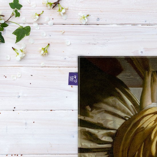 کادوپیچ پارچه‌ ای طرح زن جوان پشت ساز ویرژینال از ورمر