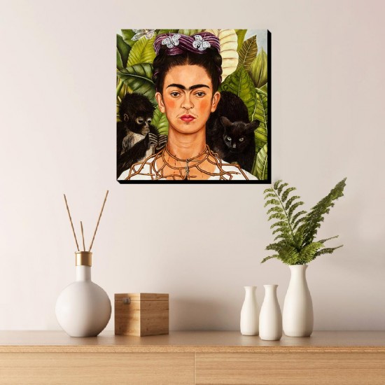 تابلو شاسی طرح خودنگار با گردنبند آهنی و پرنده از فریدا