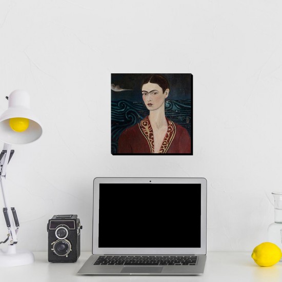 تابلو شاسی طرح خودنگار با لباس مخمل از فریدا