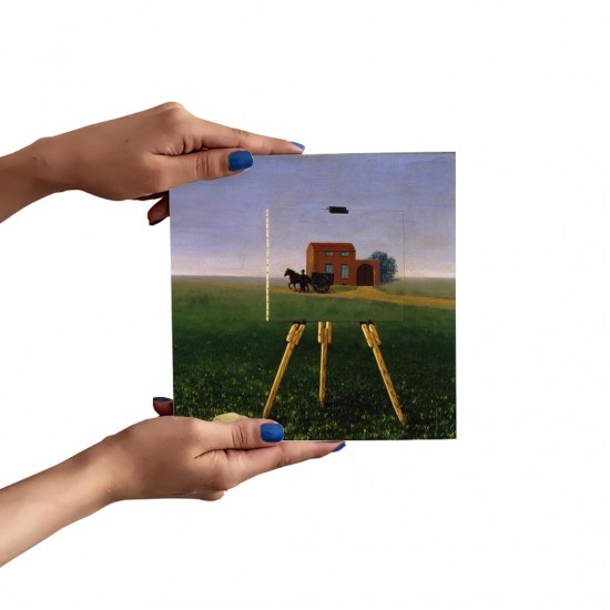 تابلو شاسی طرح اسیر زیبا از ماگریت