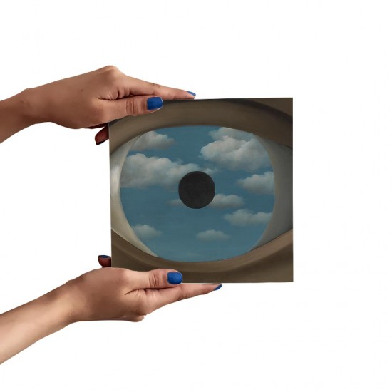 تابلو شاسی طرح آینه کاذب از ماگریت