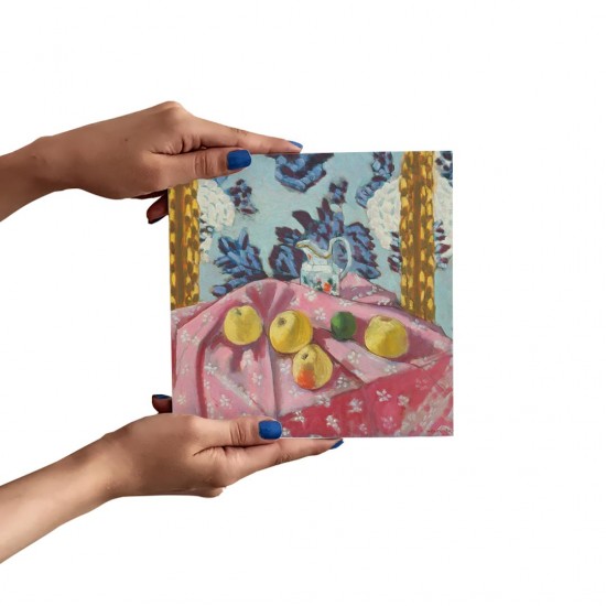 تابلو شاسی طرح اشیاء بی جان، سیب روی رومیزی صورتی از ماتیس